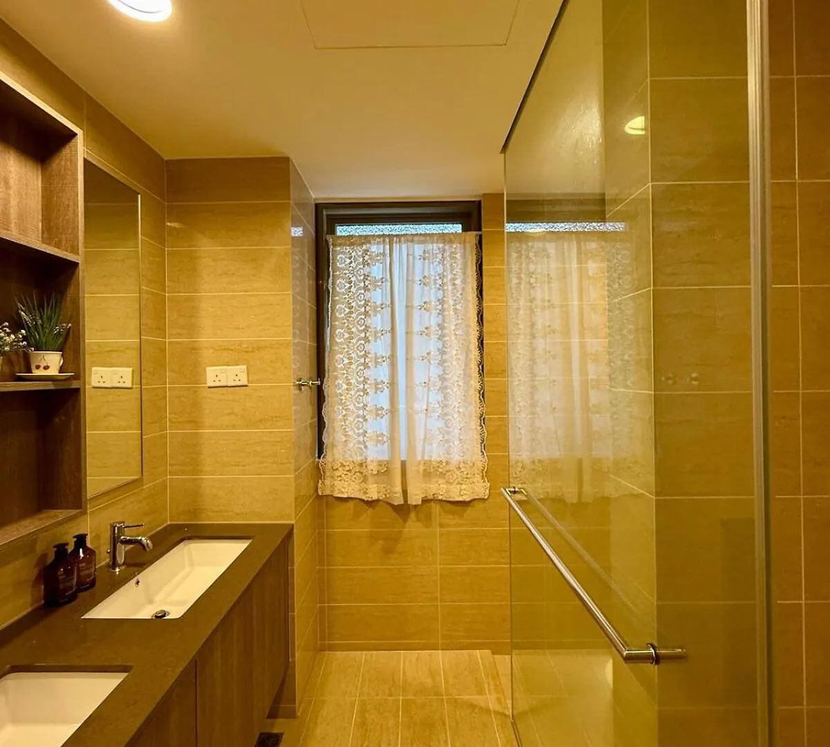 Apartment By The Sea Batu Ferringhi, Penang Beach